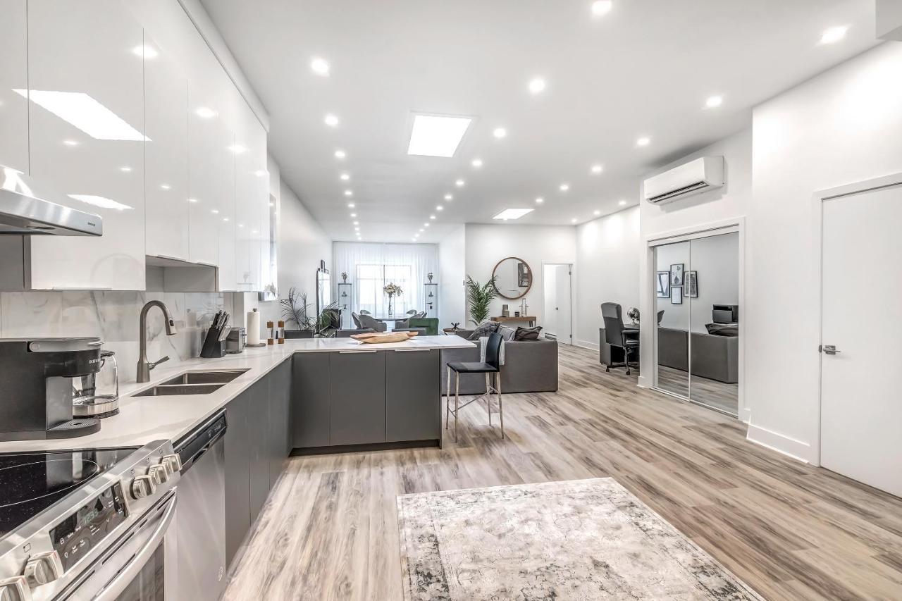 Spacious 5-Bed Oasis In The Heart Of Downtown-5 Min To Bell Center, Free Parking Montreal Exterior photo