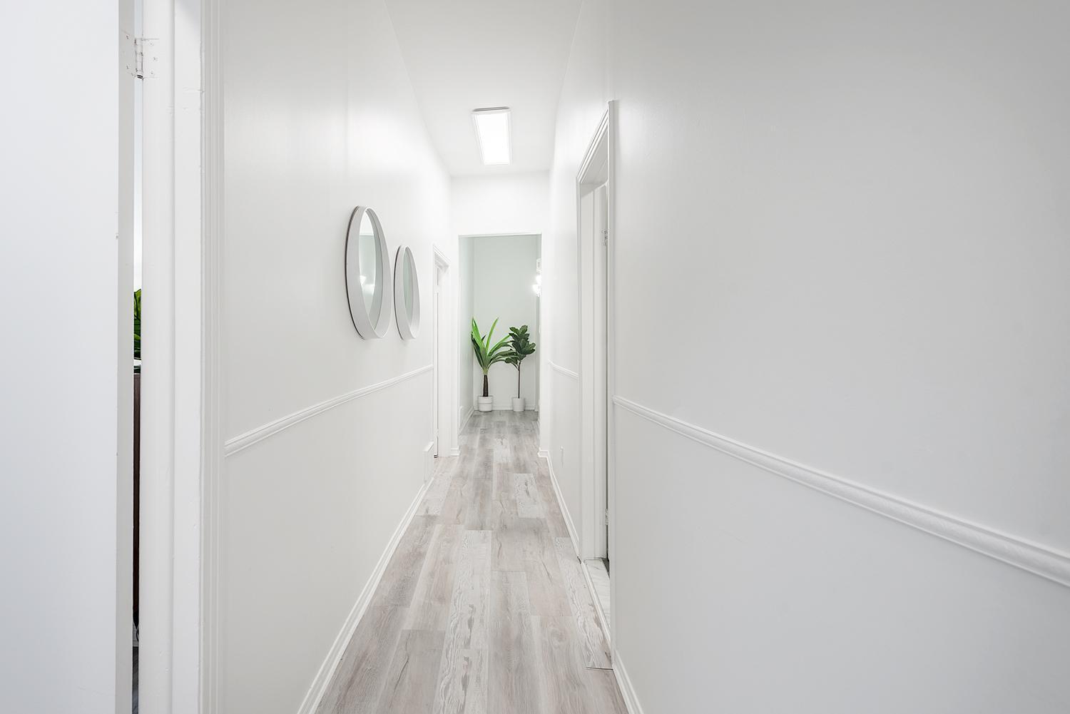 Spacious 5-Bed Oasis In The Heart Of Downtown-5 Min To Bell Center, Free Parking Montreal Exterior photo